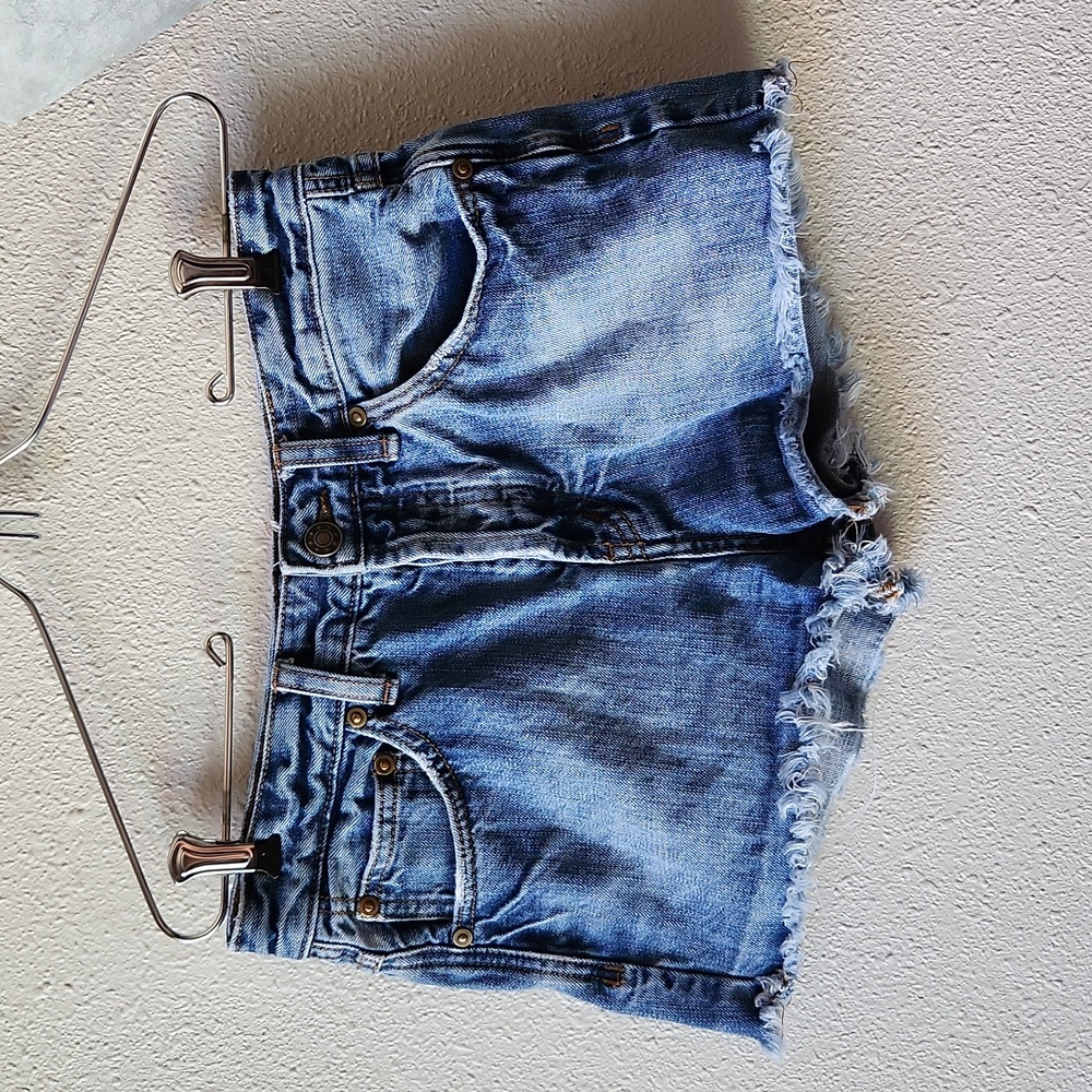FREE PEOPLE High Rise Five Button Fly Shorts Size W 26